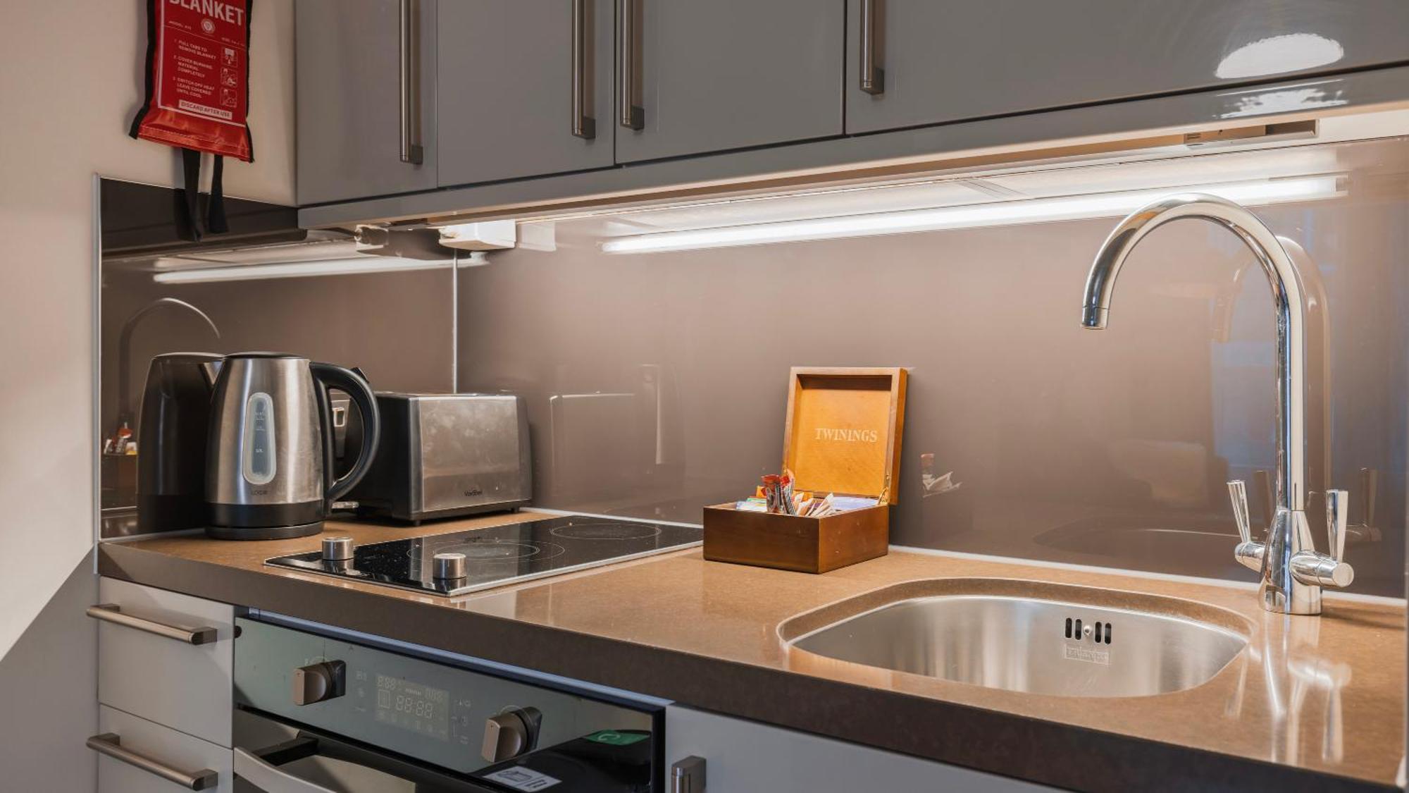 Monument Serviced Apartments By Lovelystay London Exterior photo